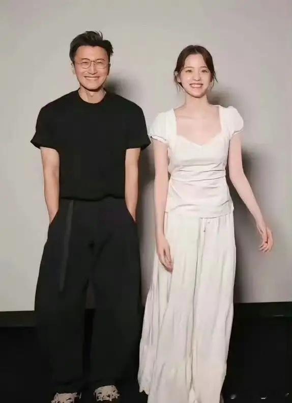 谢霆锋真的是做到了，让另一半放心啊！​​​