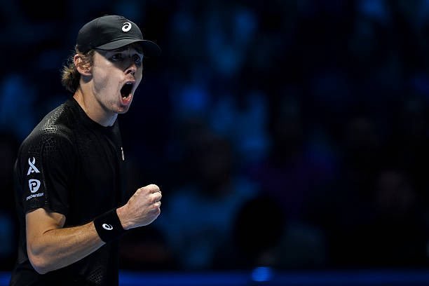 德米纳尔打出了绝处逢生之战，在总决赛5连败后，两盘击败弗里茨，只有这个比分，他才