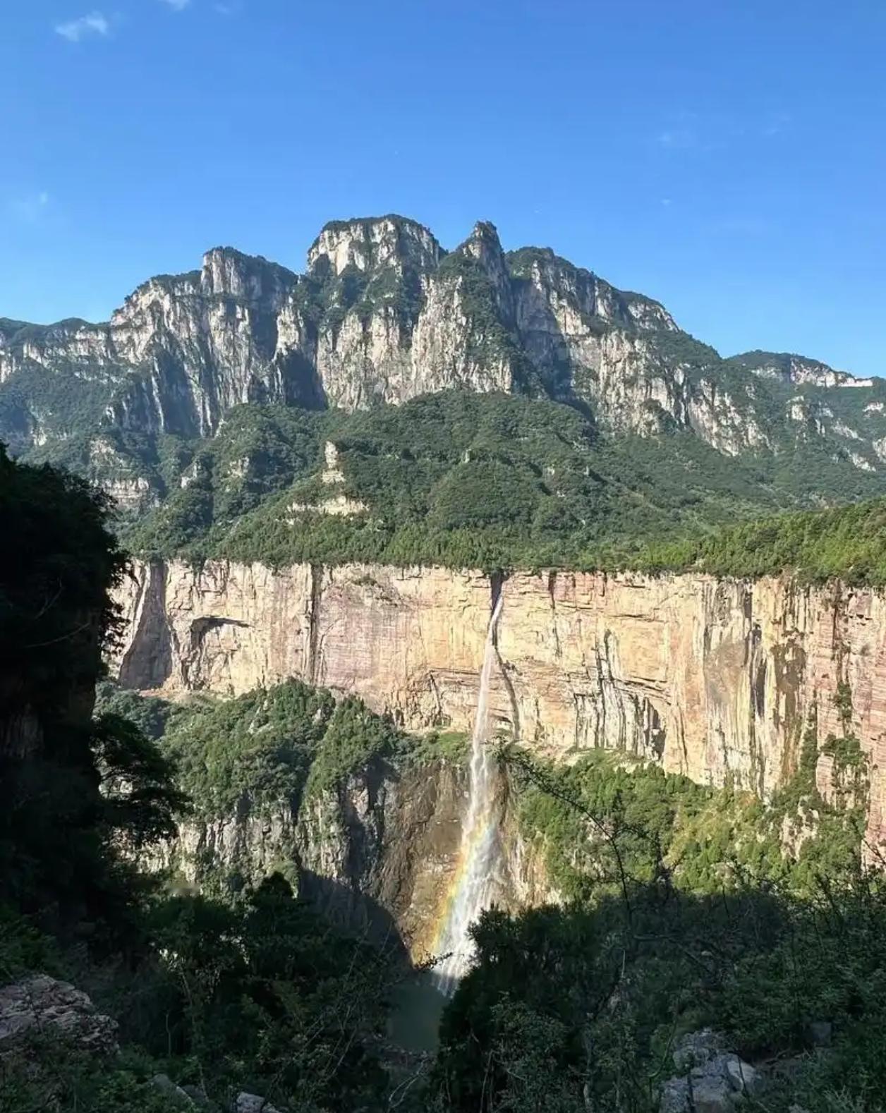 不亲自来南太行你不会知道的几个情况！1.南太行的面积很大，山西的平顺，河南的林