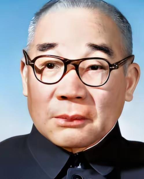 1958年，马寅初提出在全国搞计划生育，对这个问题，他和毛主席展开了激烈的辩论，