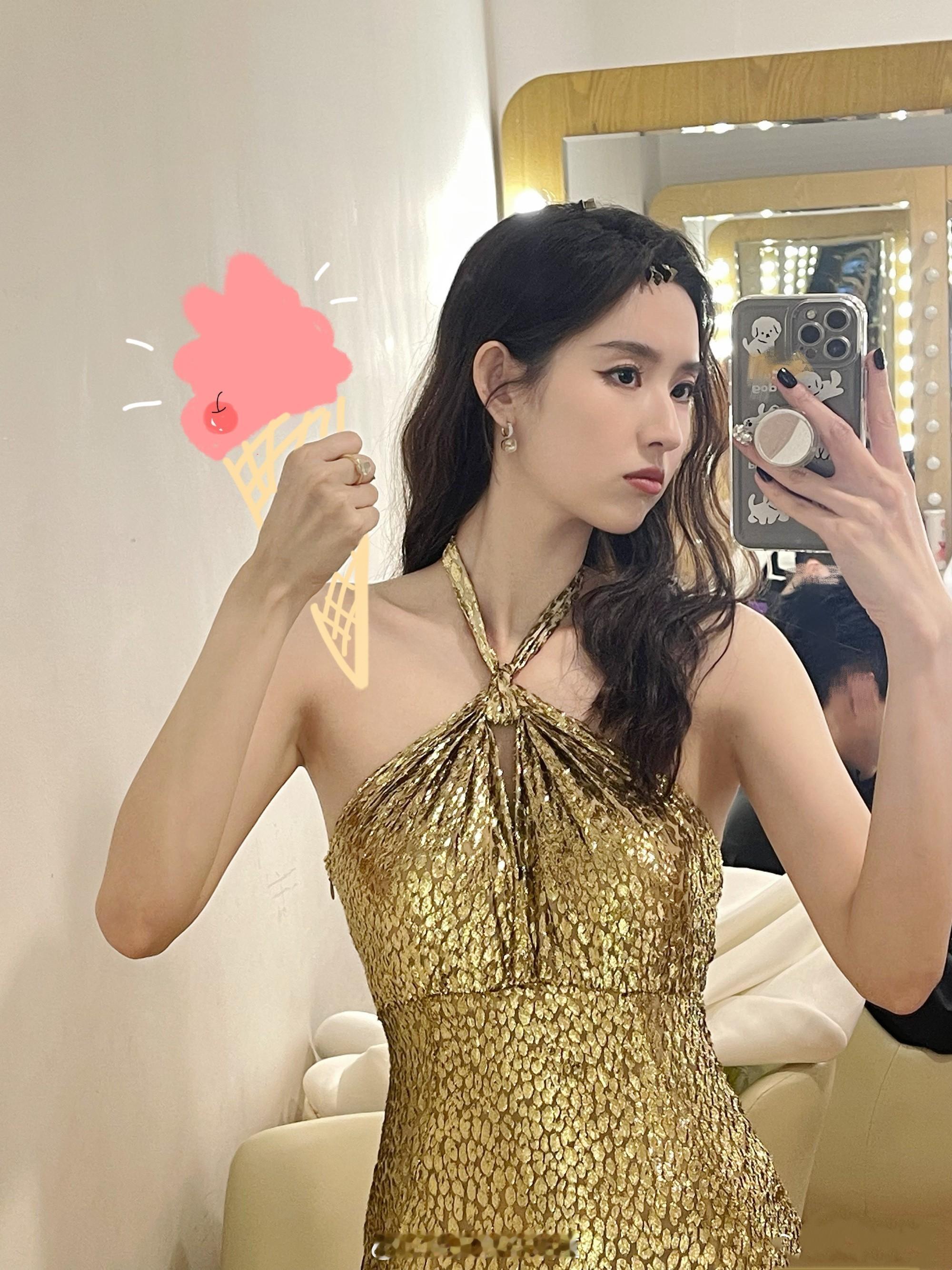 王玉雯暗夜流光温柔旖旎