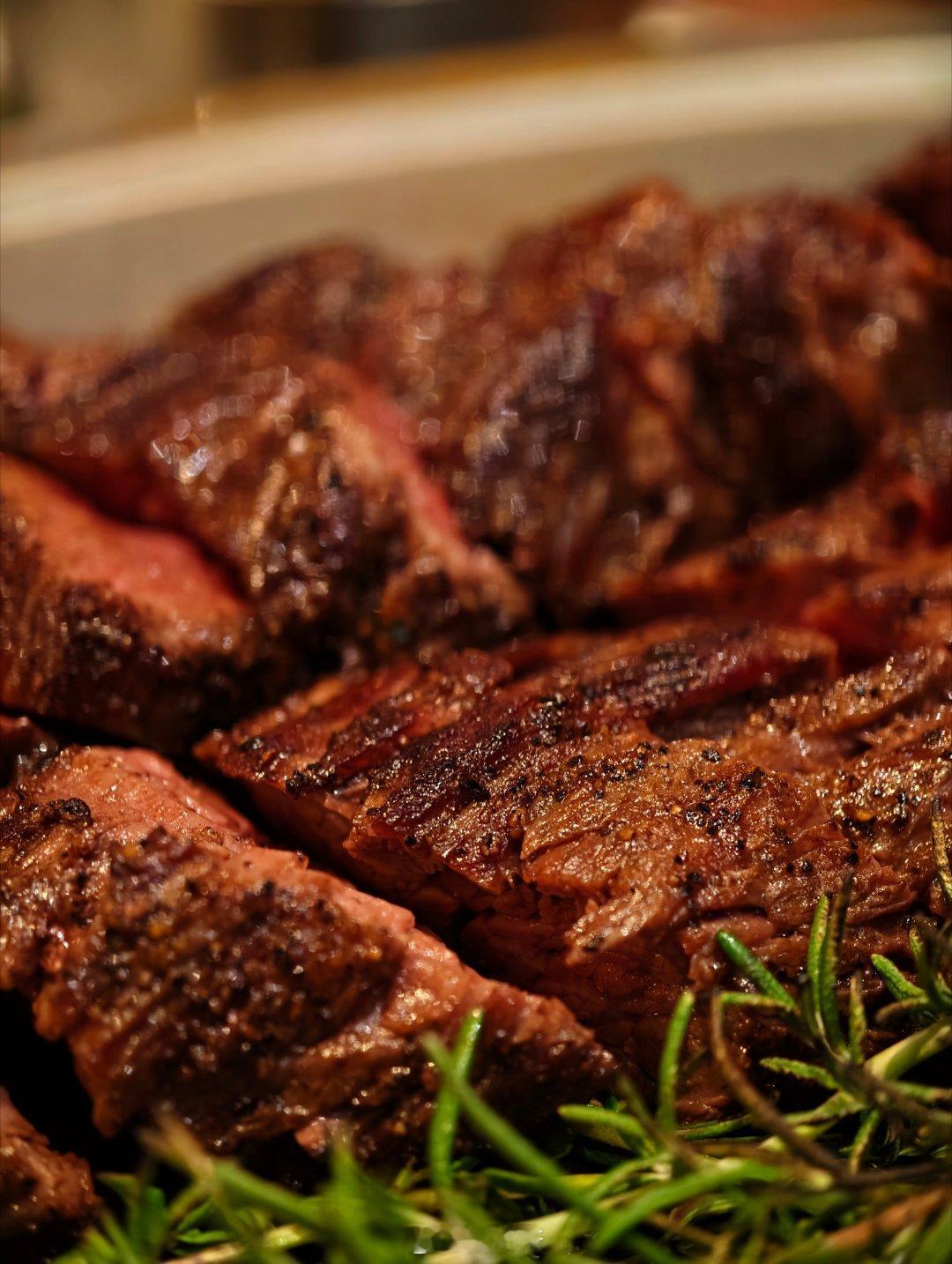 舒服惹～🥩你呢？​​​