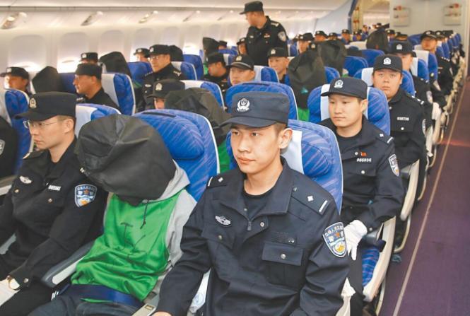 台独分子震惊了！2025年12月5日报道，大陆公安在未经通报下，便以小三通金厦航