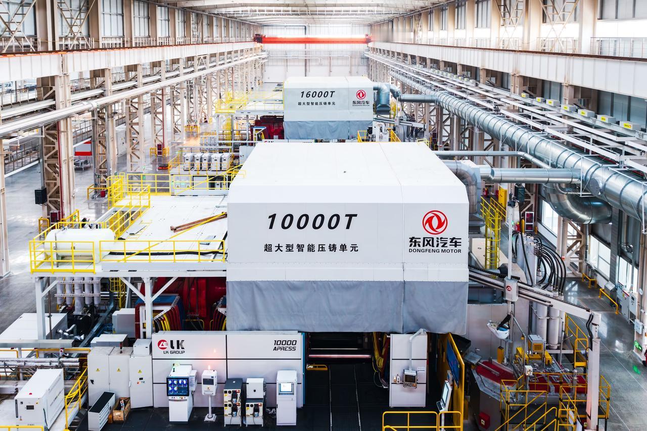 最重要的利器要用在重要的产品和品牌上。在汽车行业，一体式压铸机被认为是利器之一