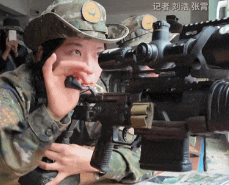厉害！3公里距离，5发全中，中国8.6毫米狙击步枪刷新世界最远射程记录。我国在高