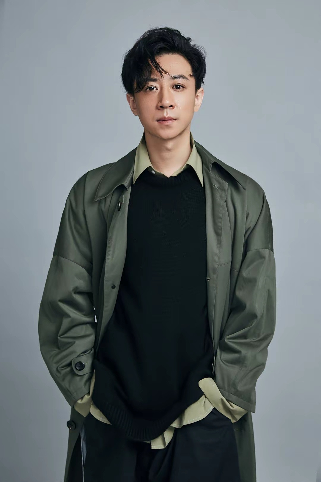简单查了一下张维伊，不查不知道，查了才明白！说实话，他能走到今天，真的是有些厉害