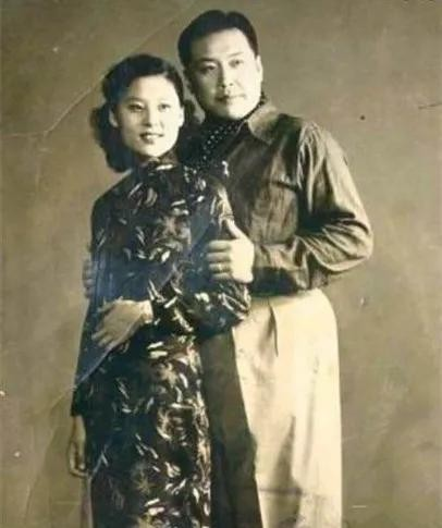 1936年，袁世凯的女儿大婚，进入洞房后，新郎兴致全无，怒骂新娘：“你个残花败柳