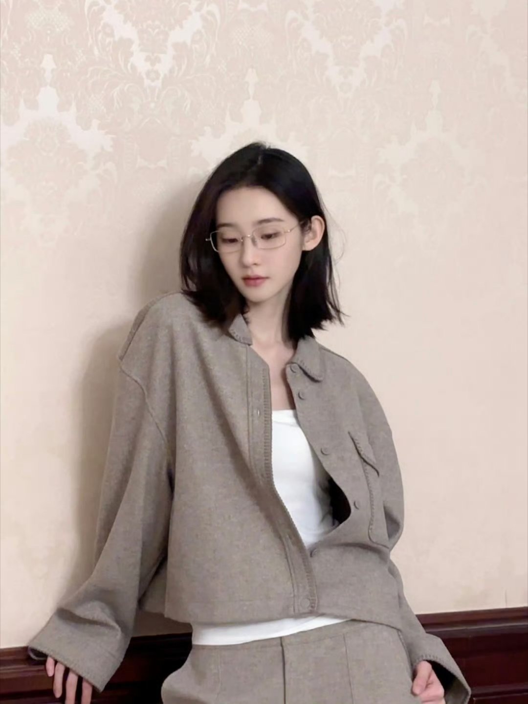 哈哈哈哈所以张艺凡叽里咕噜说啥呢听不到耶[扁嘴][扁嘴]​​​