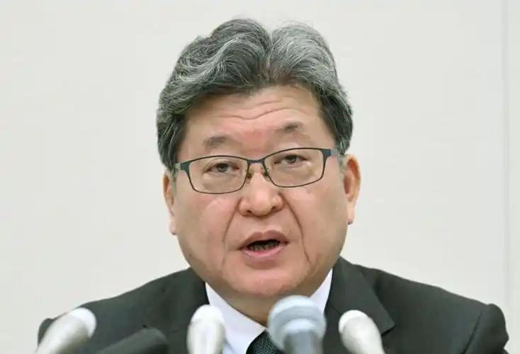 高市早苗继续玩火。日本政界重要人士接力访台。现在已经在台北的萩生田光一，他是自