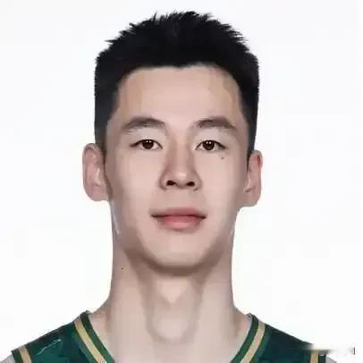 CBA今年常规赛的奖项评选，也意味着郭昊文永远都进不去国家队了。CBA最佳阵容评