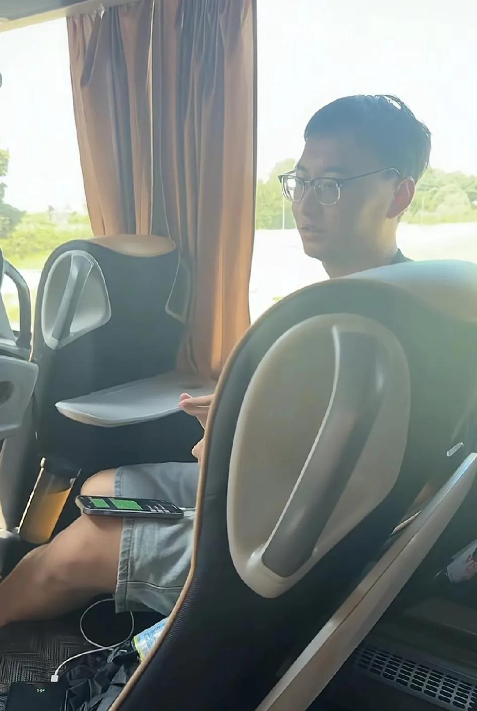 在意大利被偷了！一看是中国人都不爱管，一车人的行李护照全都被偷了车上有个人在巴