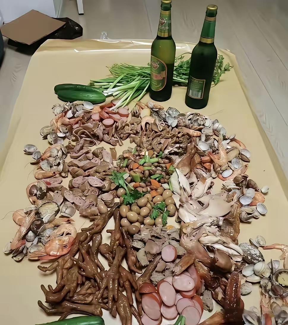 这一桌子下酒菜就知道酒局上没有姑娘[笑着哭]