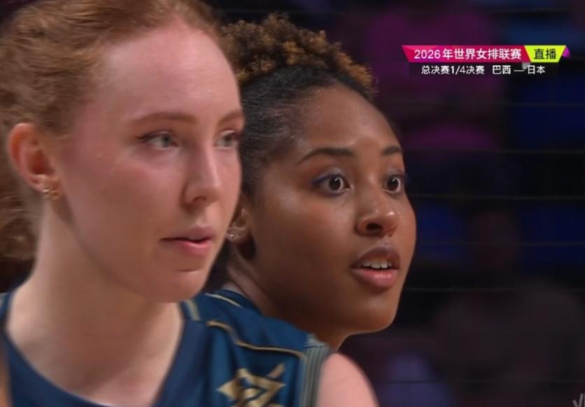 世界女排联赛澳门总决赛的赛场上，首轮八进四比拼，虽然首局日本女排依靠巴西女排过多