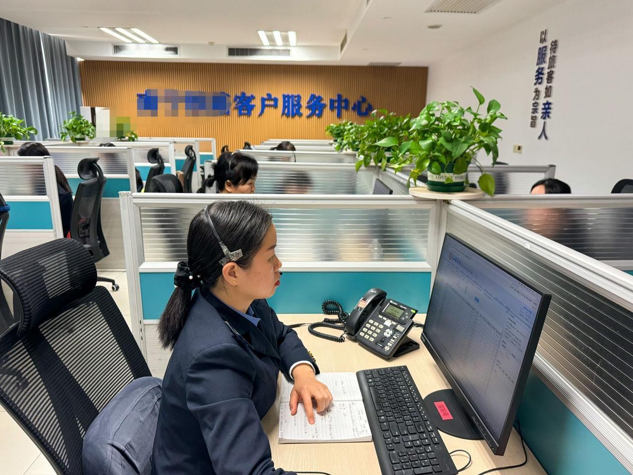 “为什么加钱就能买到火车票”这句话就是个伪命题。因为热门时段热门车票加钱也不见得