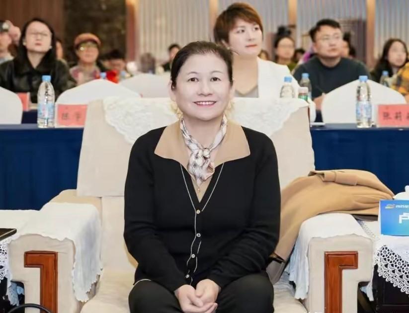 “若一去不回，便一去不回。”这十个字，成了《沉默的荣耀》最炸裂的台词。没人想