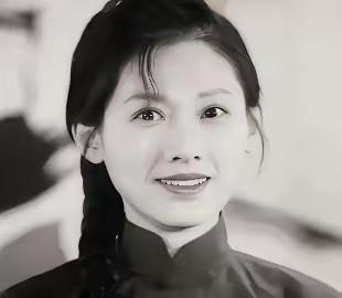 1973年，知青李广林让村姑张秀芹有了孕，他逃回北京告诉了父母，李父踢他两脚：“