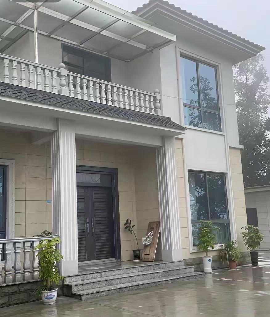 准备出钱给女儿买房，我随口问了一句，以后哪个房间留给我住没等女儿回话，女婿抢先