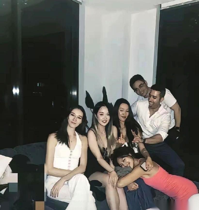 北卡那个姑娘，回来了。机票是父母买的，回来“解决麻烦”的钱，估计还得父母掏。