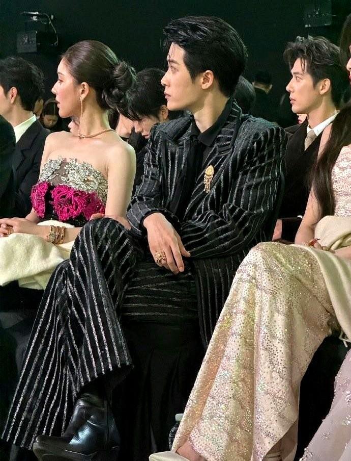 别是真的啊，传言那位演员出事千万别伤脸！这事儿传了好几天，排除了檀健次和易烊