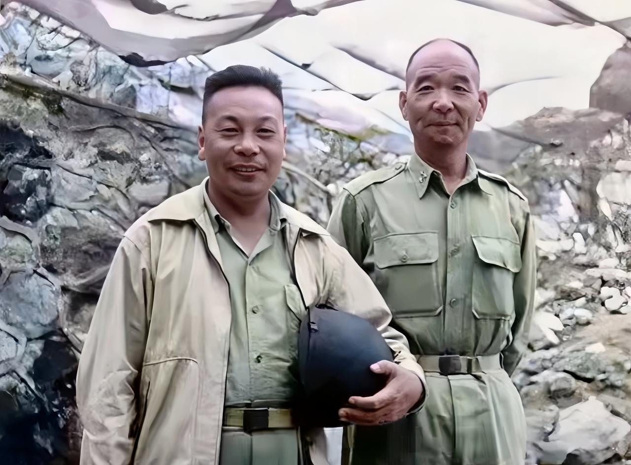 下图是胡琏与蒋经国的一张合影，拍摄于1957年，地点是金门。胡琏此时50岁，蒋经