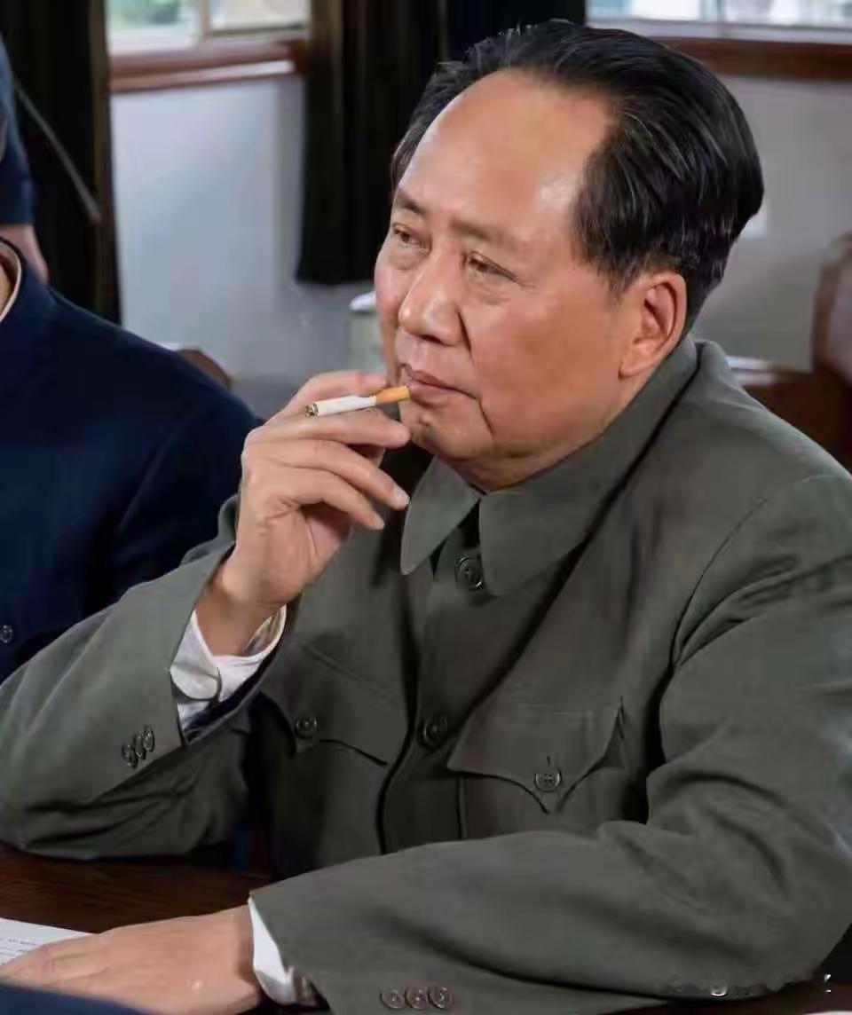 伟人的抽烟照