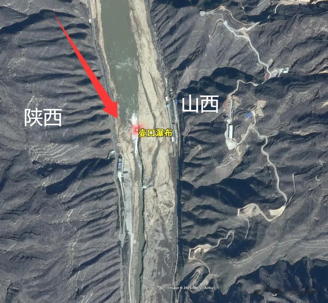 为了壶口瀑布跑了两个省，两岸视角天差地别，换你怎么选。你有没有想过，同一个瀑