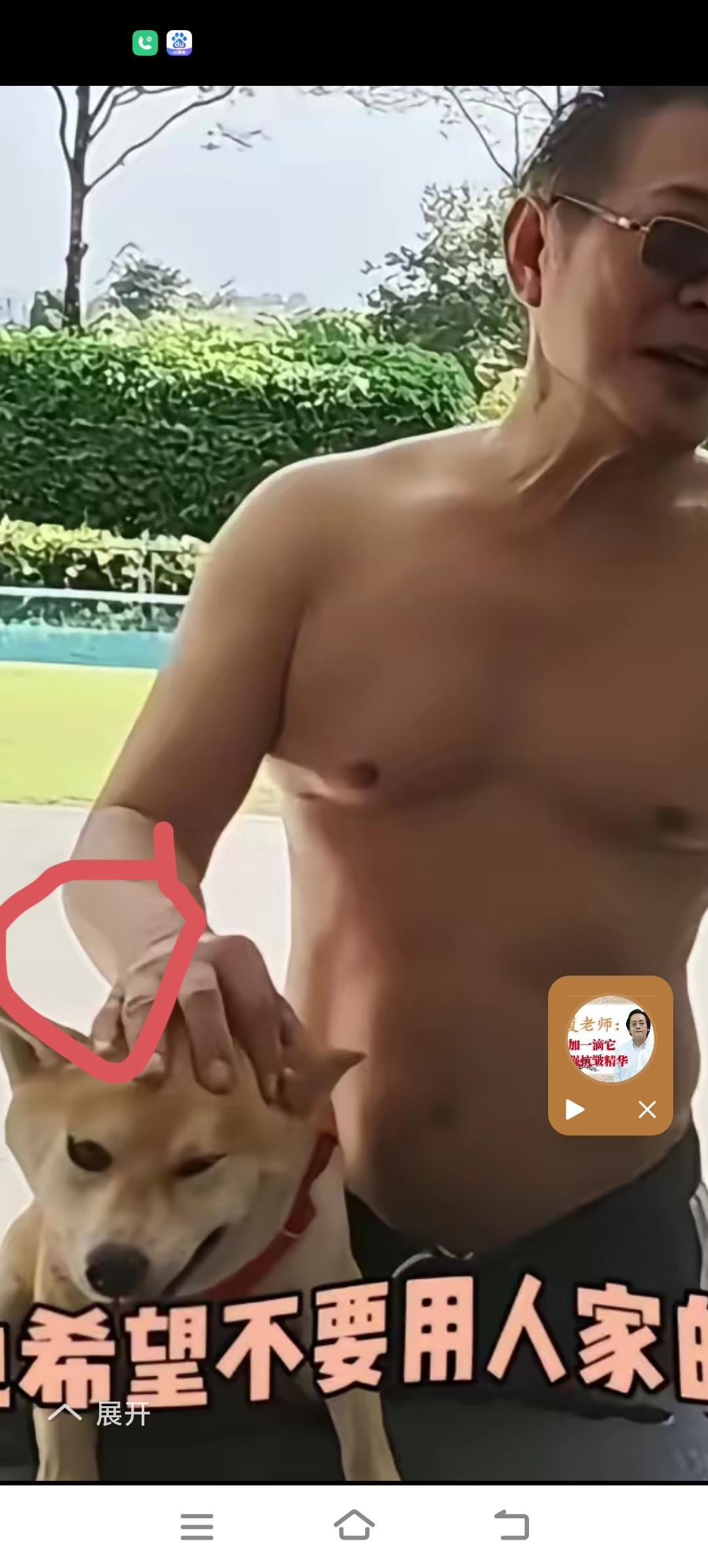 李连杰网上晒游泳照，自证清白。他矫健的身姿，完美的肌肉，彰显了一代武星的光辉形象