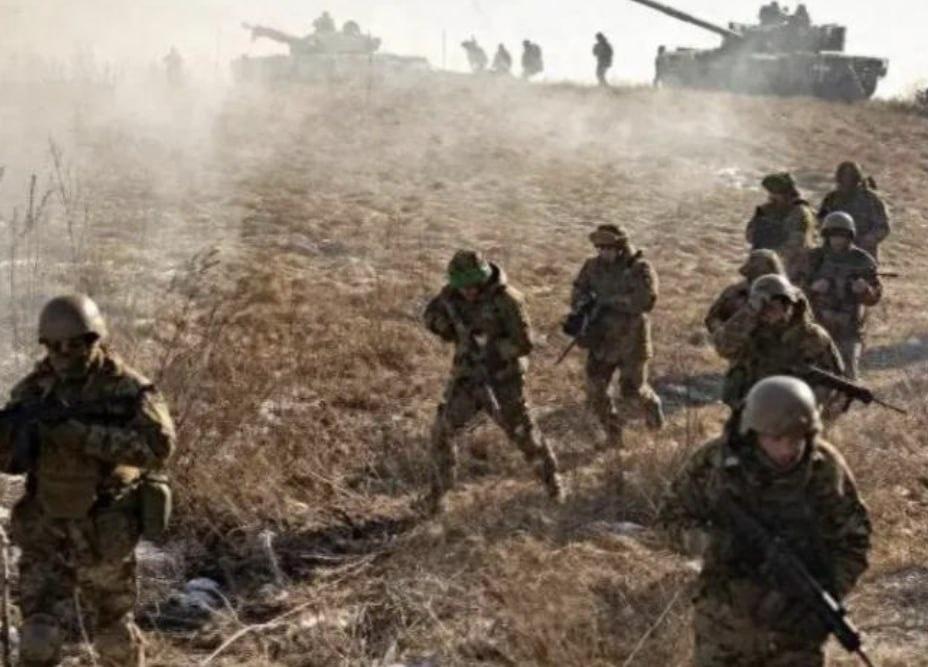 普京下了死命令：11月中旬必须拿下鏖战1年的红军城！俄军敢死队已经炸穿乌军防御—