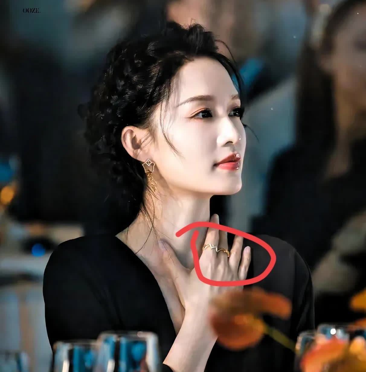 李沁啊李沁你别再演戏了行吗？你都34岁了，出道都要20年了，还不见前