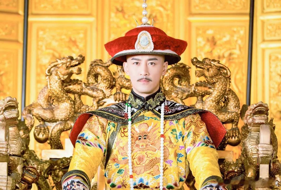 皇太极为何要舍弃祖宗传下的“金”国号？1636年盛京大典，皇太极没把狠刀砍