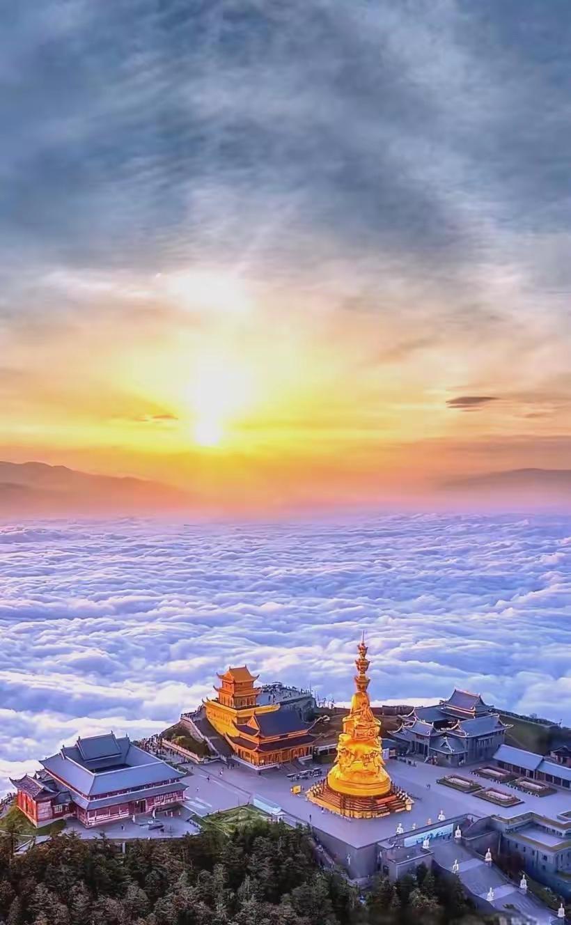 好消息！经峨眉山佛教协会研究决定，自2026年1月1日起，峨眉山全山寺院向游人