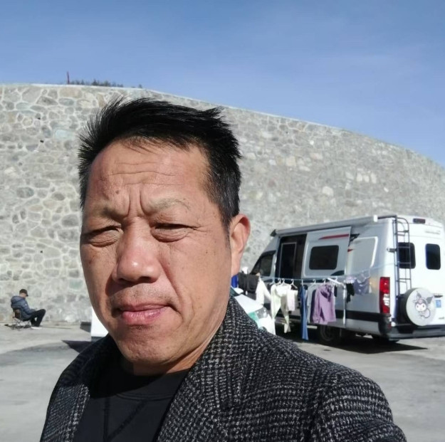 不得不遗憾的跟大家说一声，我的遍游全国的自驾计划坚持不下去了。我们从今年的二月份