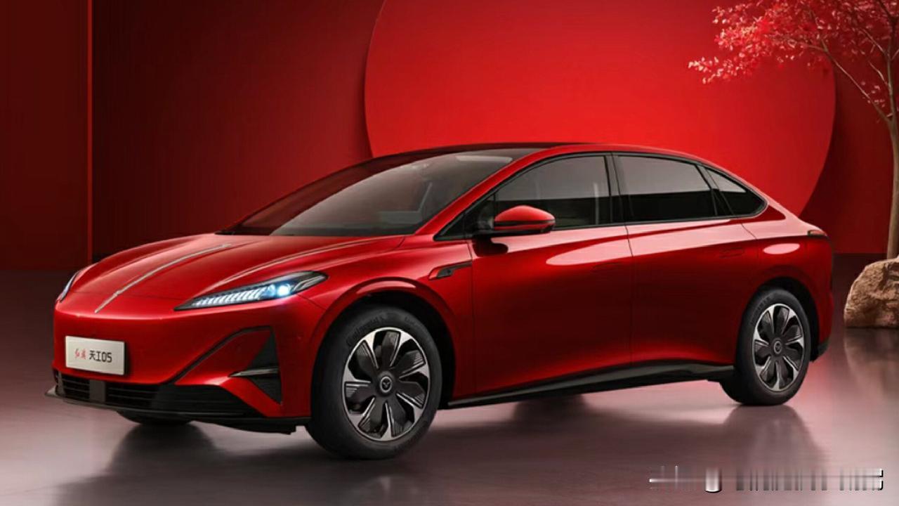 近五年红旗车国内销量：​1.2021年：30万辆，同比增长50.1%​2.