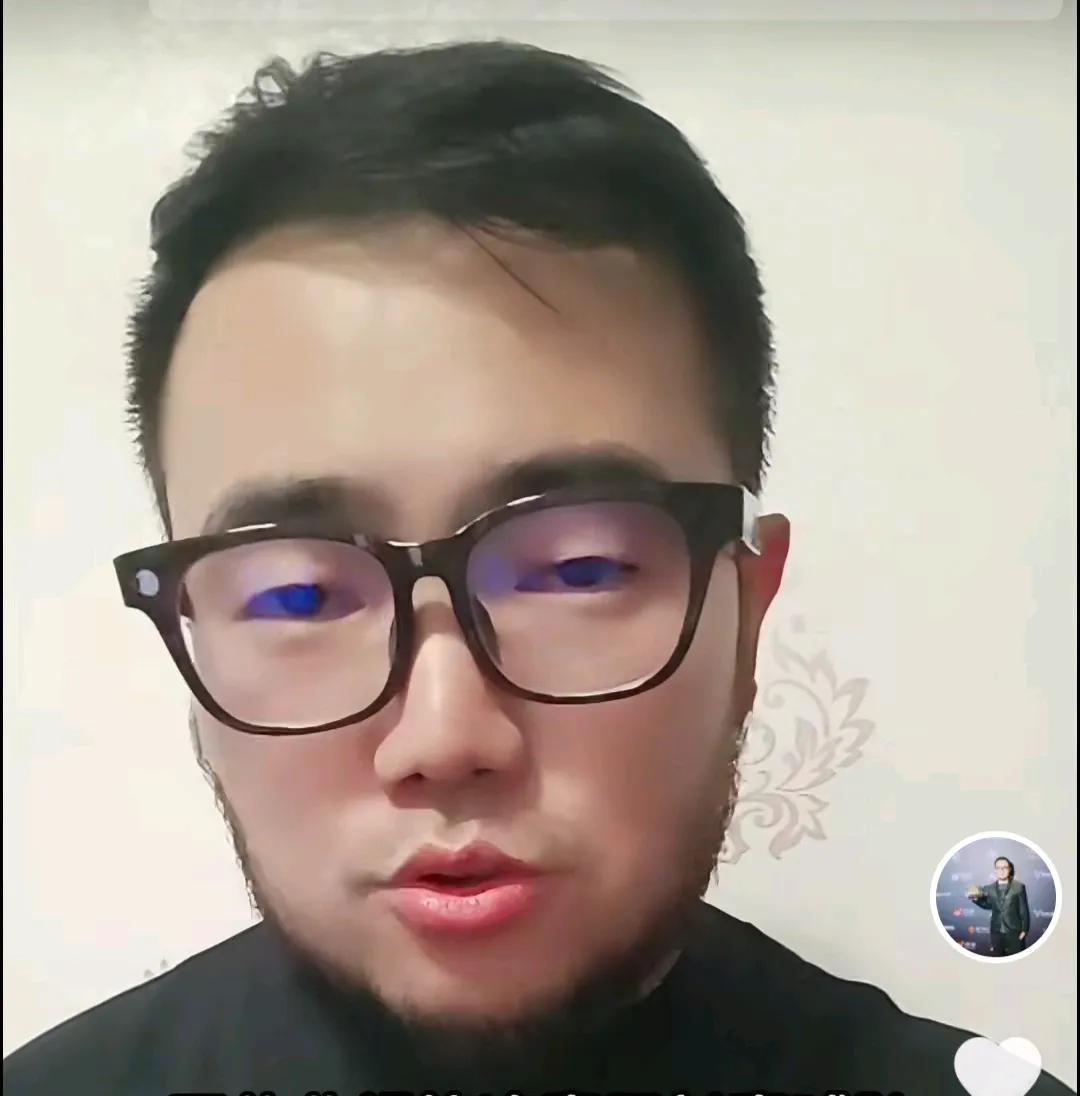 媒体人潘伟力暗讽了董路的防守反击摆大巴打法。在U19国足1-0击败澳大利亚队后