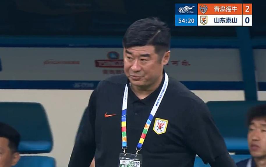 两失个误，两个丢球，此泰山球员快要让人绝望了！中超联赛第8轮，上半场泰山客场