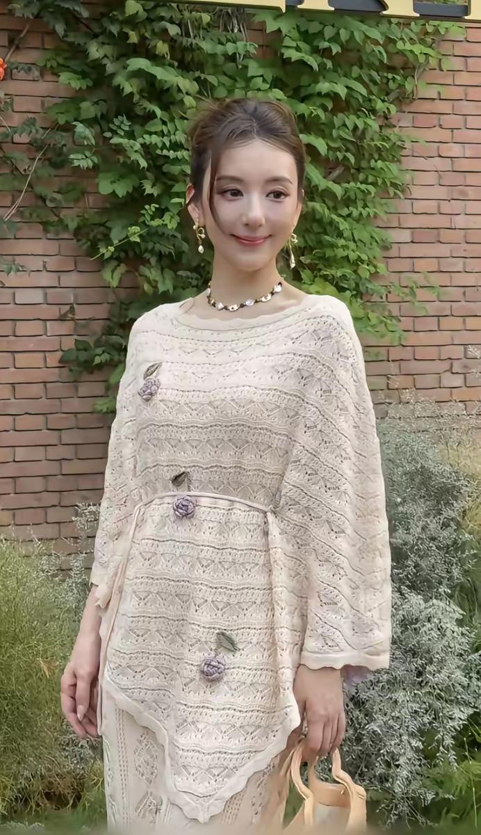 方媛的脸确实是好看，就是矮点。不过天王不介意，正好配他。