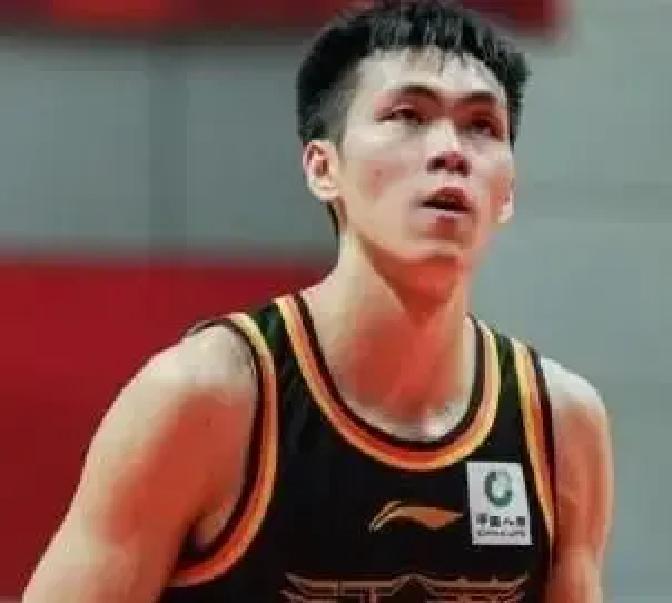 江苏输球的病根找到了：外援使用率全联盟第四，效率却是倒数。主教练易立赛后承