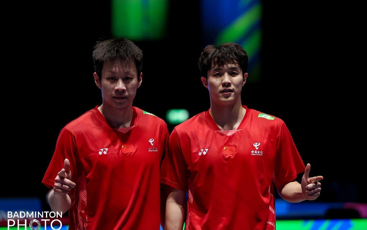 羽超联赛的季军争夺战刚刚结束，拥有梁伟铿、王祉怡、蒋振邦和魏雅欣的青岛仁洲队3-