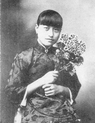 1961年冬天，周恩来在西花厅会见了蒋介石的前妻陈洁如。对方开口第一句话，便是哀