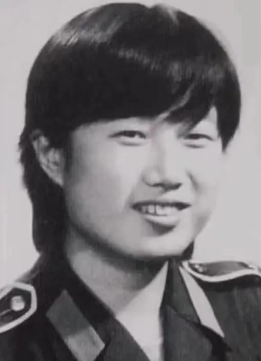 刘文英，女，山西省离石县人，1967年11月出生，中专文化。刘文英，山西省离石