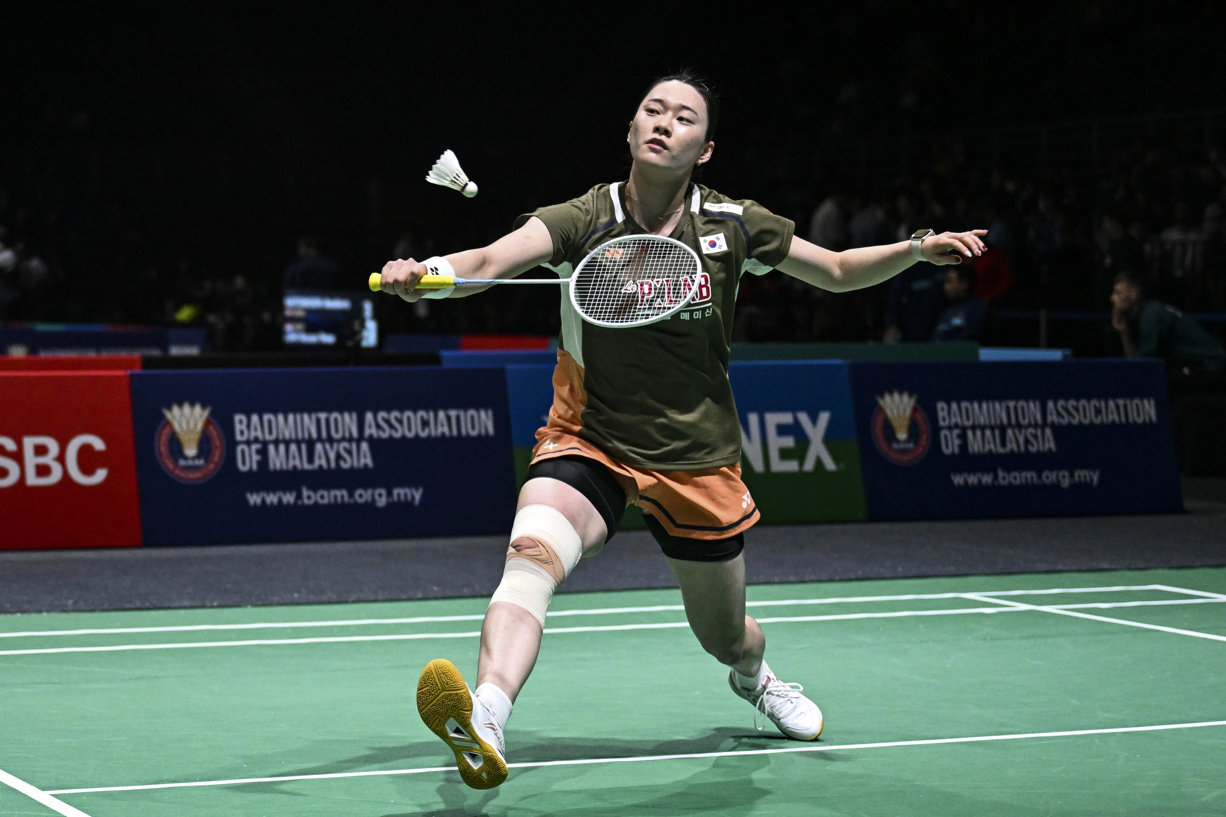 金佳恩🇰🇷21-16、21-18🇹🇭因达农2026年羽毛球亚锦赛亚羽