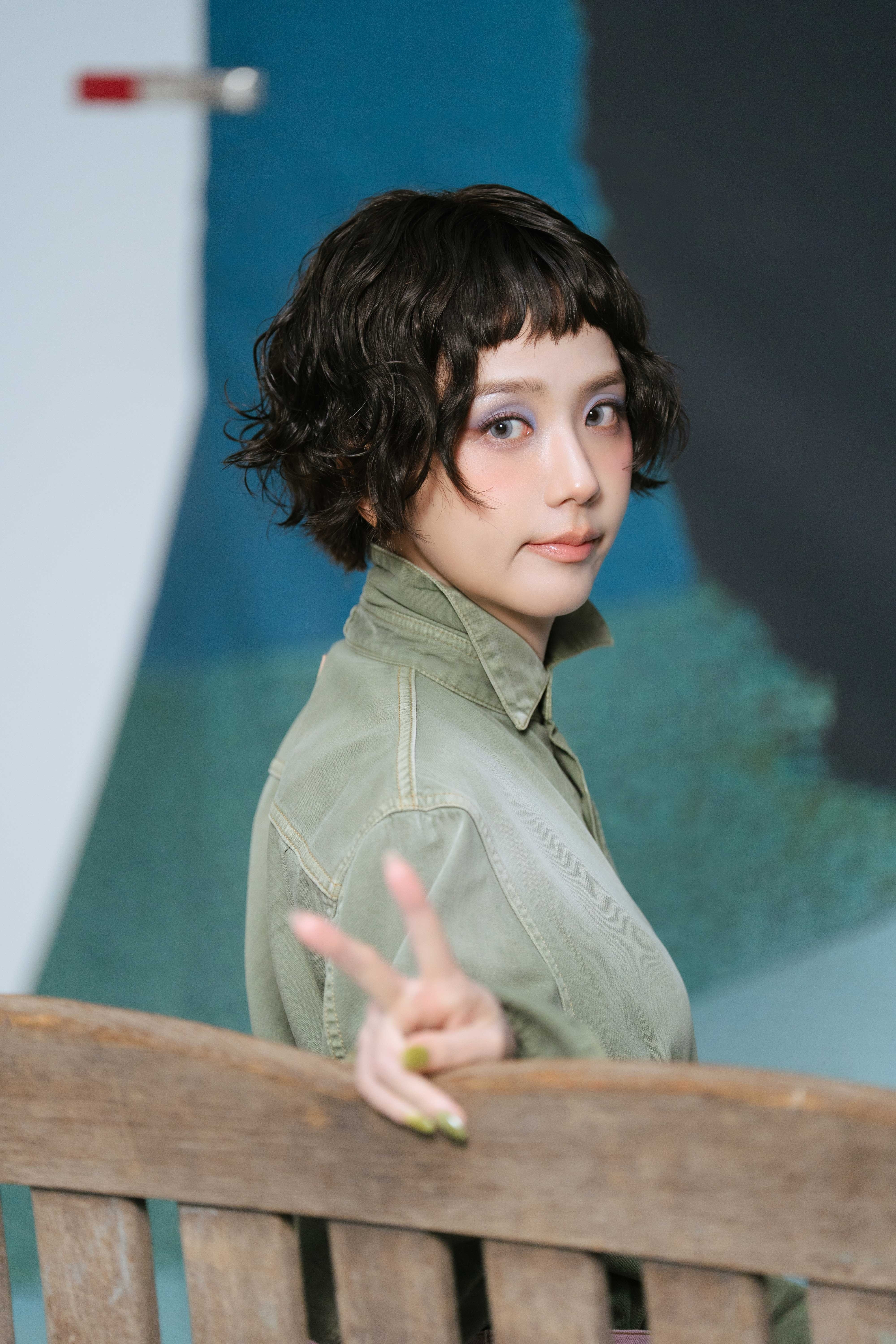 251211JisooApp更新[📸]ELLEKOREAvol.12拍