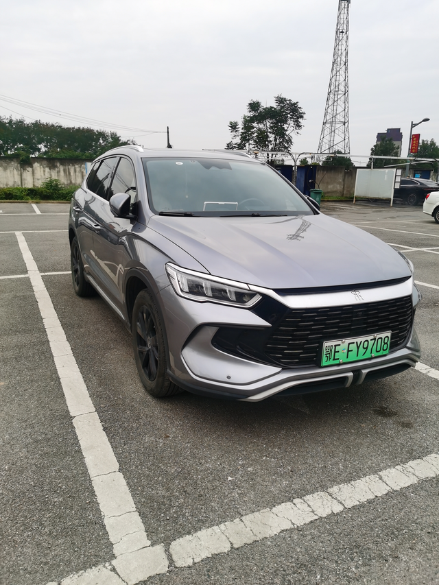 有点后悔但有些地方只能自己安慰自己了一、后悔的地方虽然车子买回来已经一年多了