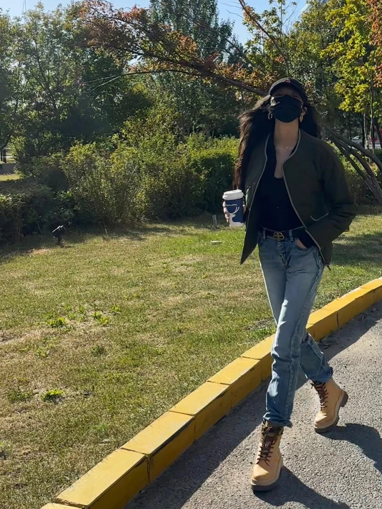 孙千我想象中穿牛仔裤的样子👖