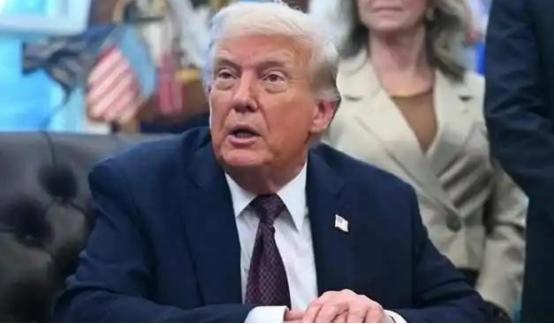 特朗普这话就很有意思了，当主持人问他，如果日本与中国开战，美国会不会支持日本时，