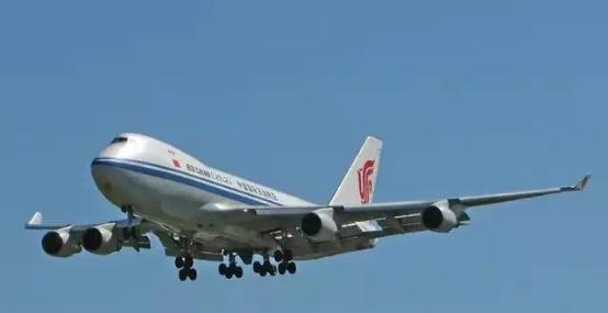 1989年12月，一架中国客机突遭4架韩空军战斗机包围和粗暴驱赶！燃油耗尽的客机