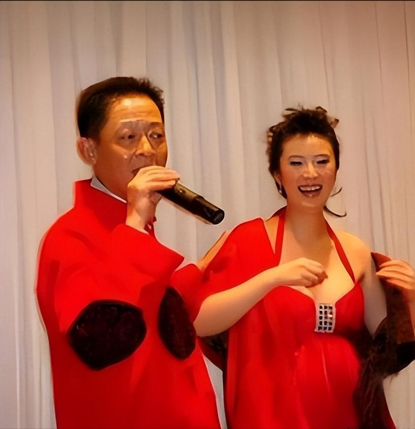 2008年，身家五亿的女老板陈坚红看上了王志文，直接放话：