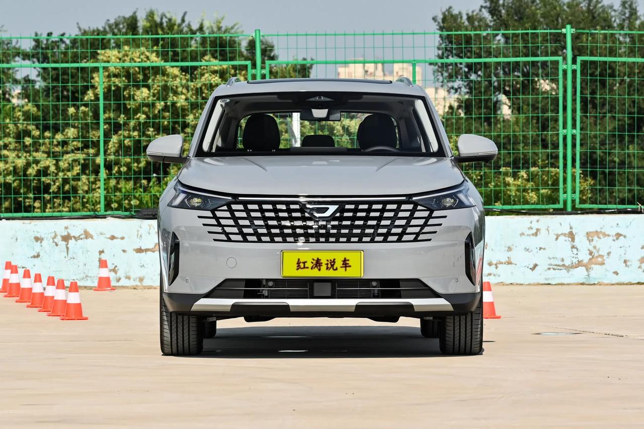 手握13万元左右，想买辆大空间SUV，对国产品牌不感兴趣，那捷达VS8可能会符合