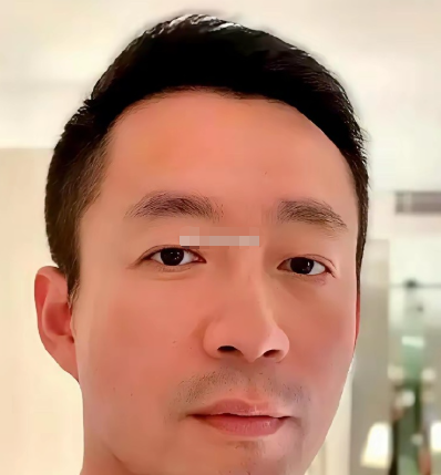 具俊晔一个“不继承”，把汪小菲的后路全堵死了。离婚协议，白纸黑字。汪小菲每月