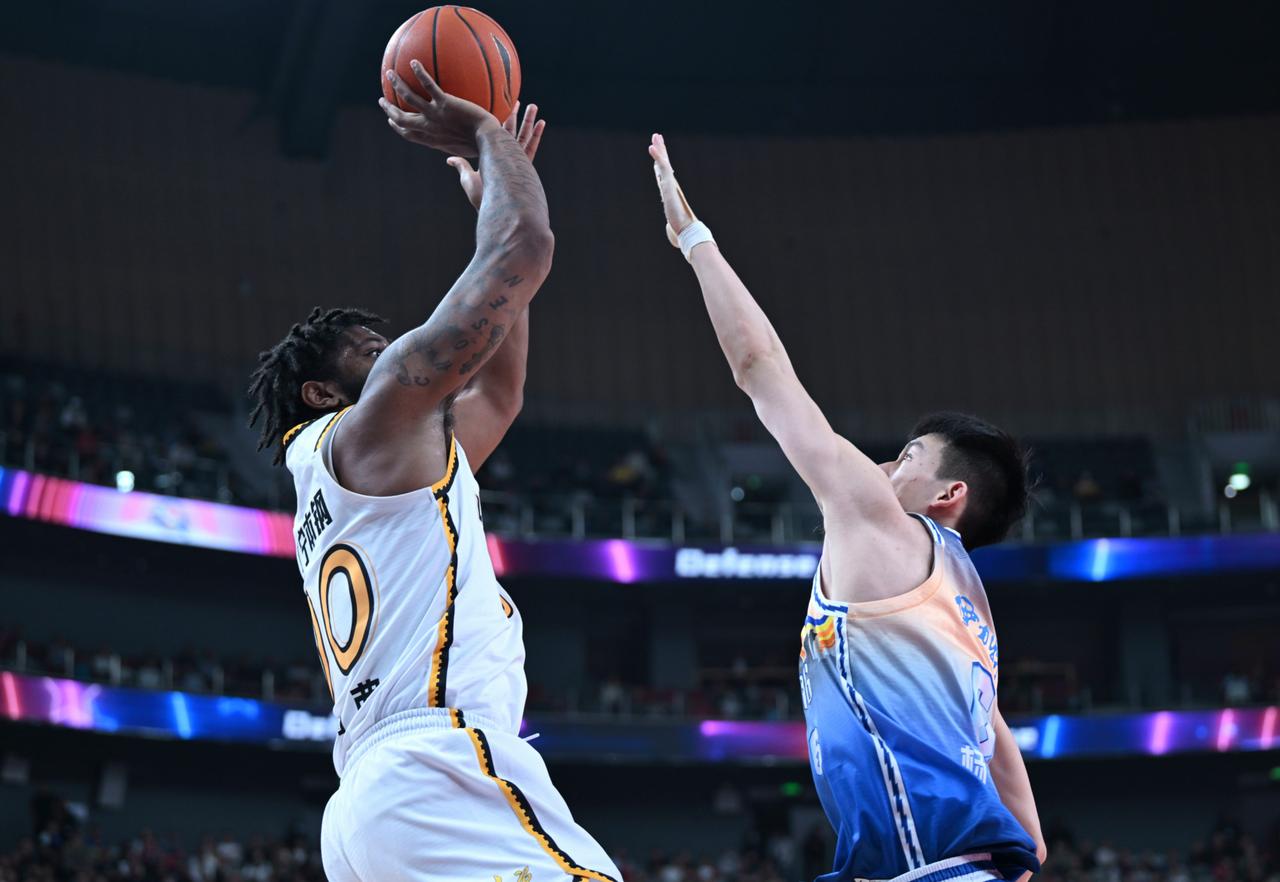 同曦队注定客场掀翻新疆队？并送给对手新一轮的五连败？只要他们能够做到这一点，王世